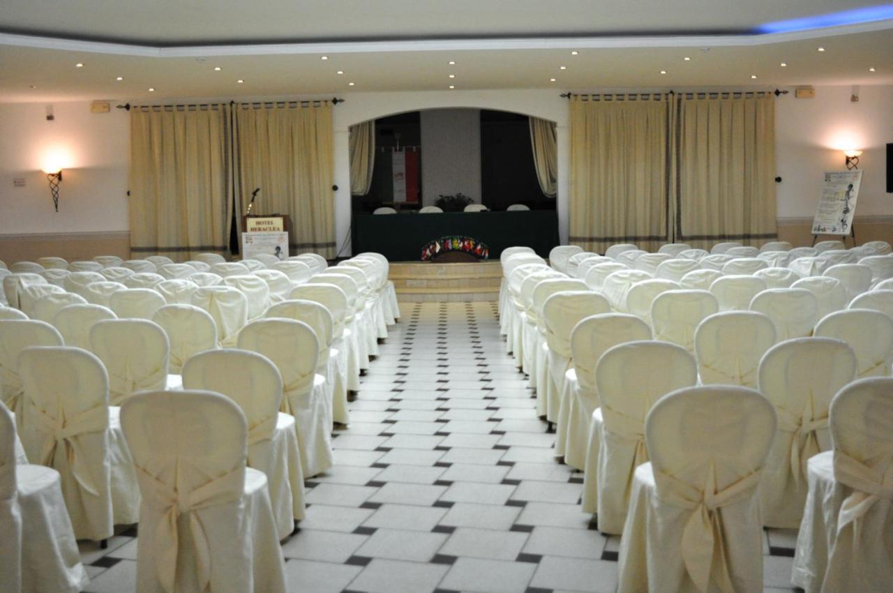 Heraclea Hotel Residence Policoro Kültér fotó
